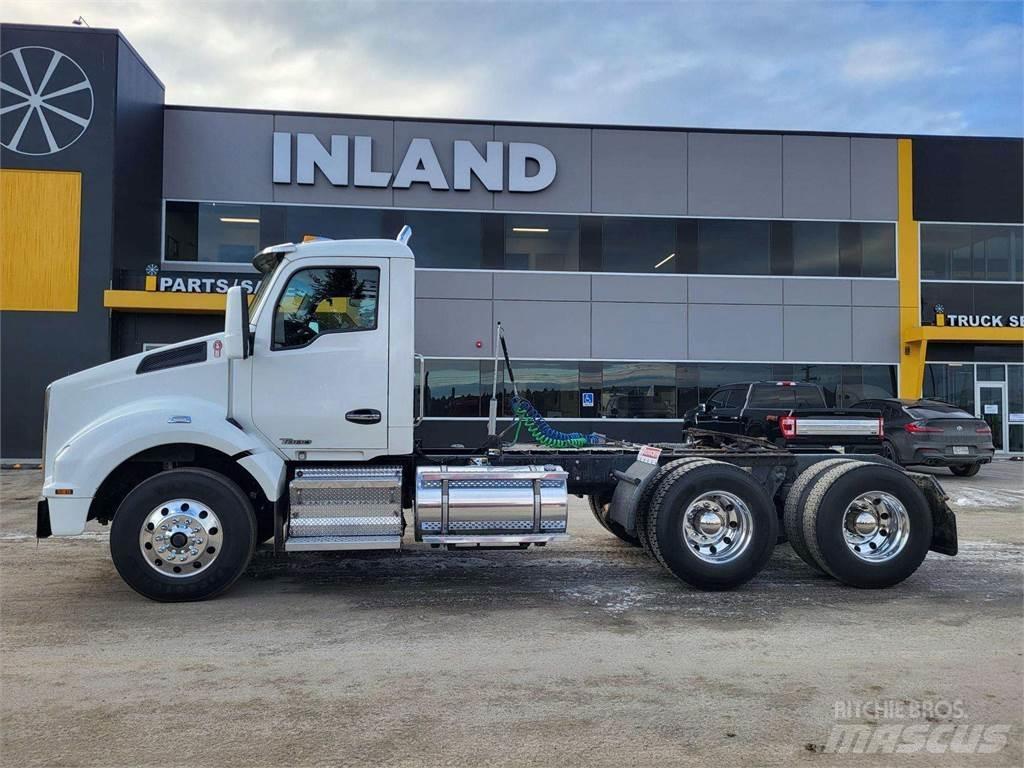 Kenworth T880 Vetopöytäautot