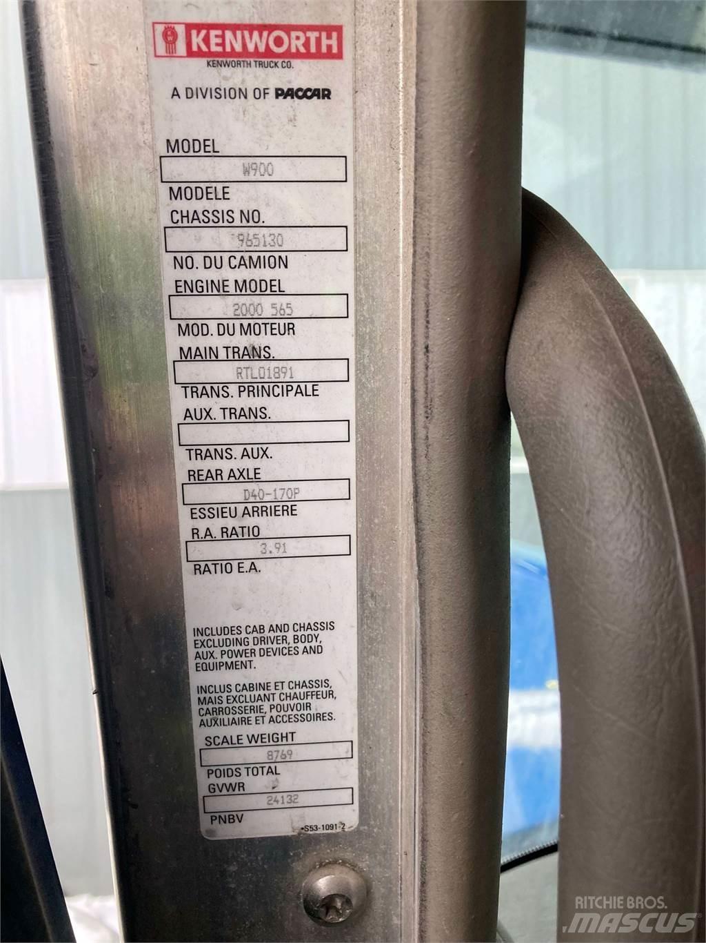 Kenworth W900L Vetopöytäautot