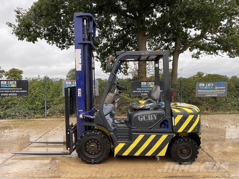 Komatsu FD25T-12 Muut haarukkatrukit