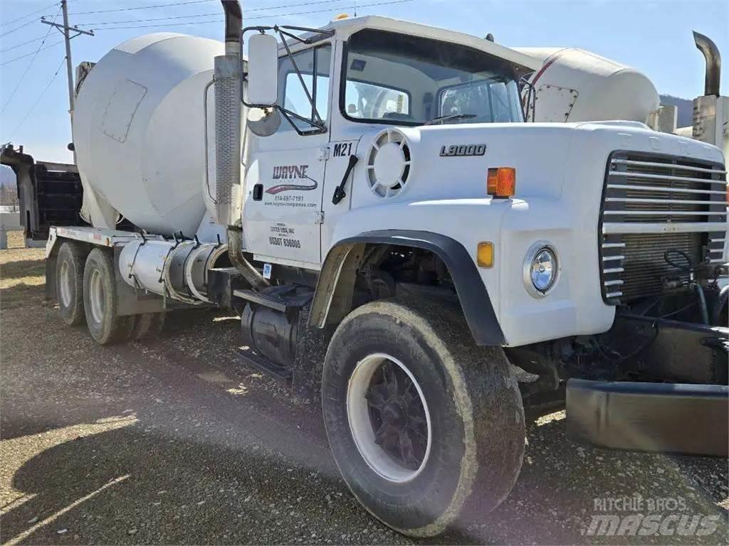 Ford L9000 Muut