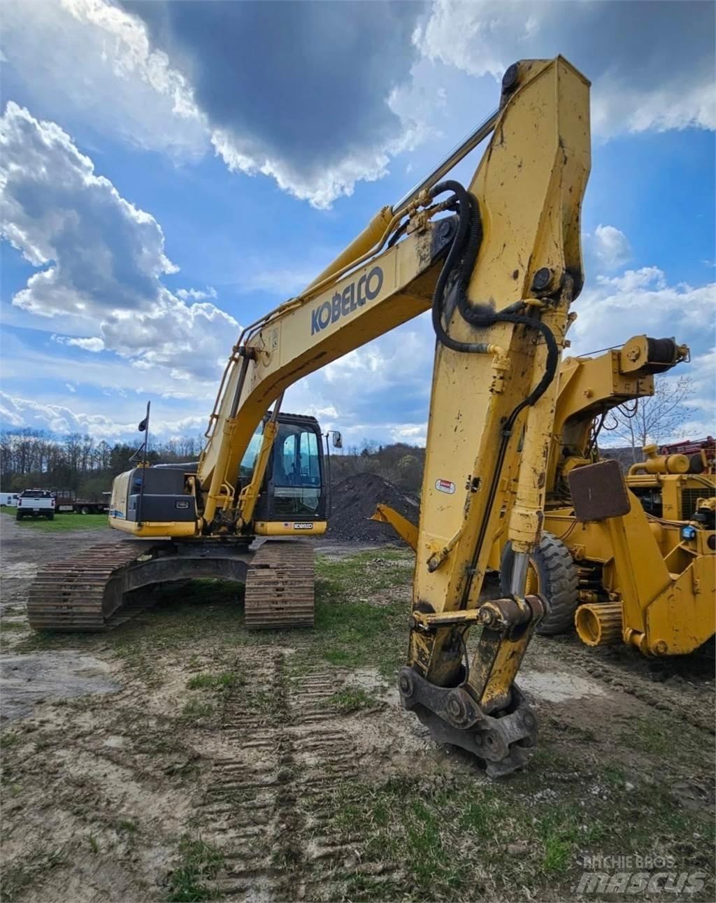Kobelco Sk210LC Telakaivukoneet