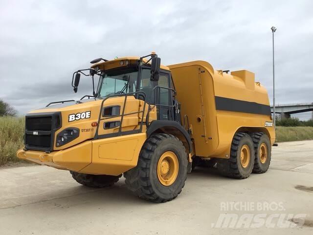 Bell B30E Vesisäiliöautot