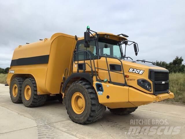 Bell B30E Vesisäiliöautot