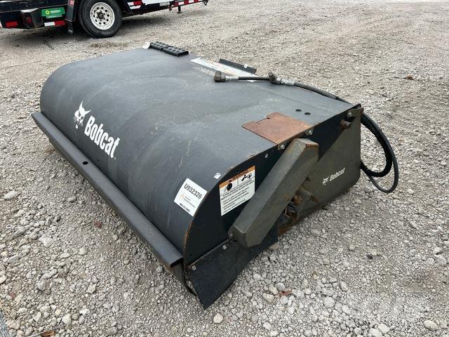 Bobcat  Lakaisukoneet