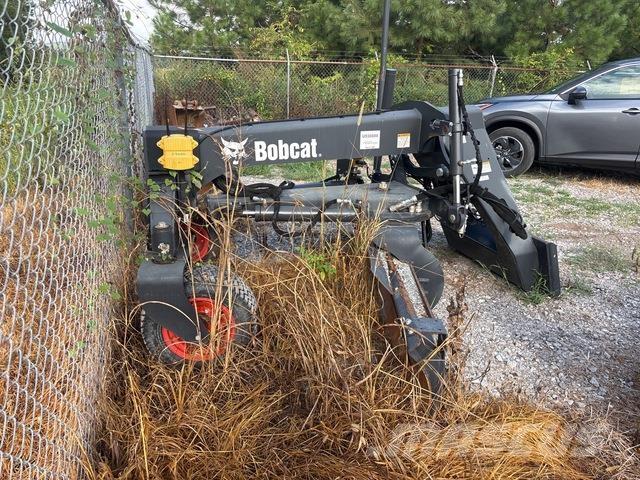 Bobcat  Muut