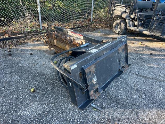 Bobcat LT313 Ketjukaivurit