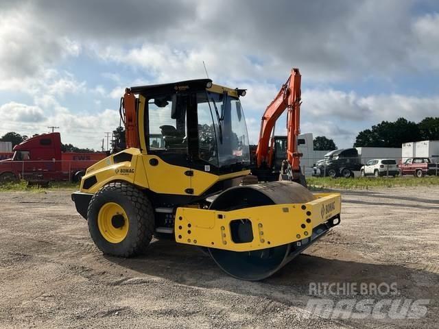 Bomag BW177D-5 Yksivalssijyrät