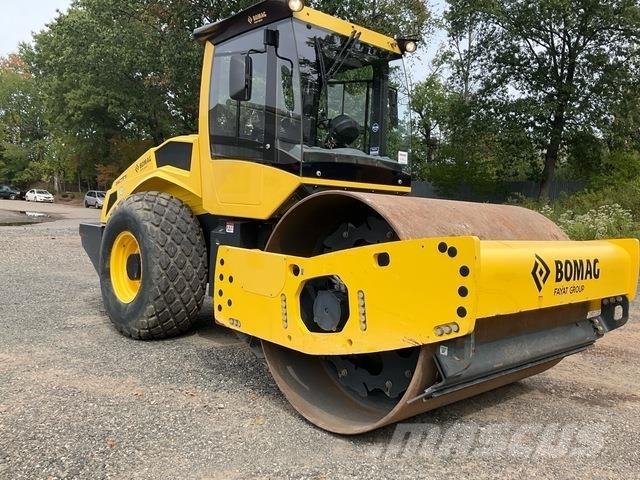 Bomag BW211 D Yksivalssijyrät