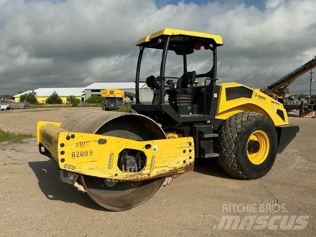 Bomag BW211D-5 Yksivalssijyrät
