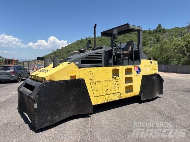 Bomag BW24R Kumipyöräjyrät