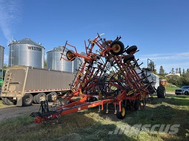 Bourgault 8810 Kylvökoneet