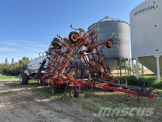 Bourgault 8810 Kylvökoneet