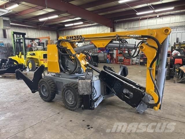 Brokk BM250E Purkukoneet