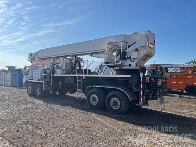 Bronto S178HDT Tela-alustaiset nosturit