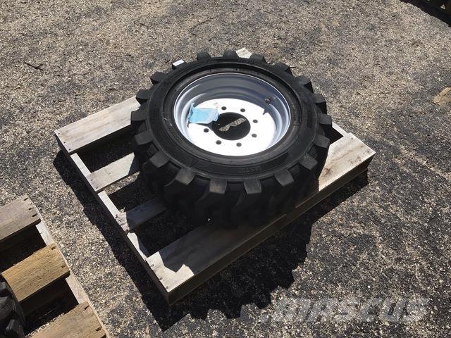  Camso SKS732 Renkaat ja vanteet