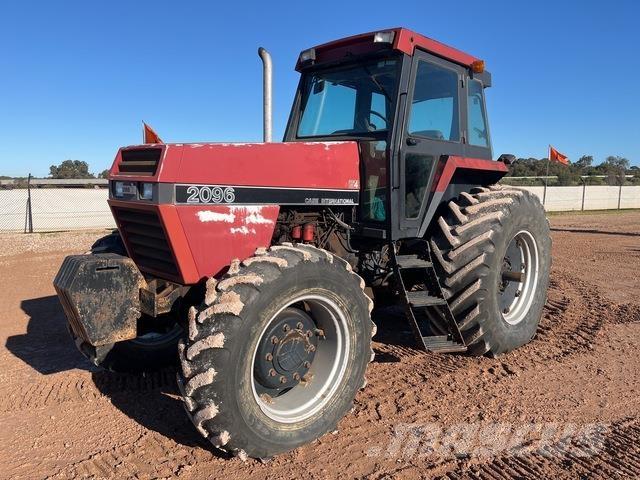 CASE 2096 Traktorit