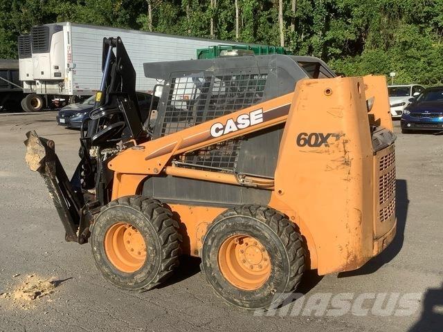 CASE 60XT Liukuohjatut kuormaajat