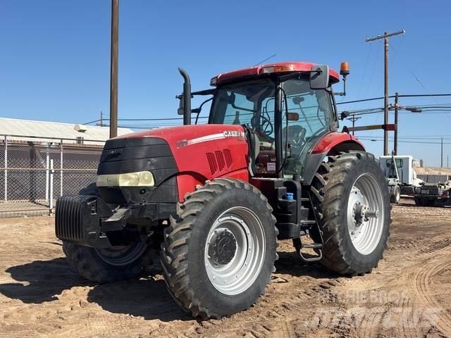 Case IH 215 Traktorit