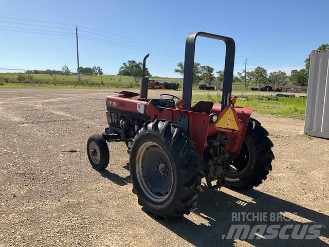 Case IH 385 Traktorit