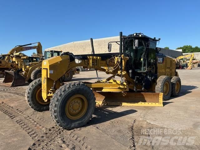 CAT 12M3 Tiehöylät