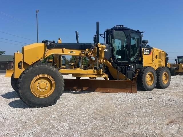 CAT 12M3 Tiehöylät