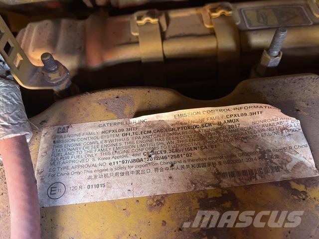 CAT 12M3 Tiehöylät