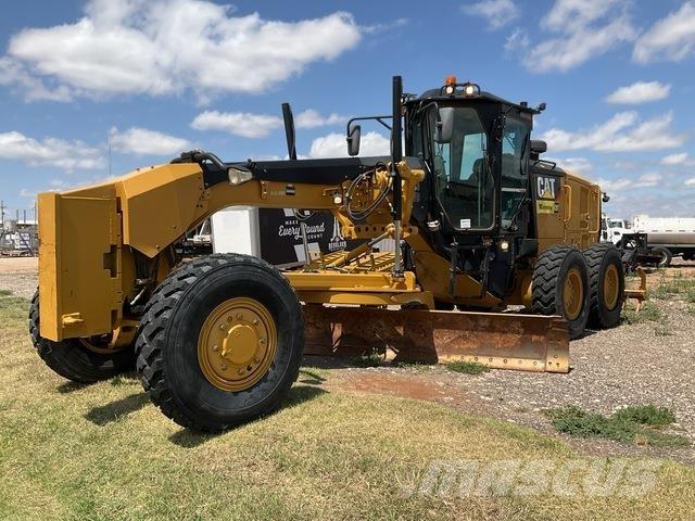 CAT 12M3 AWD Tiehöylät
