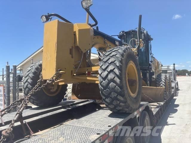 CAT 140 Tiehöylät