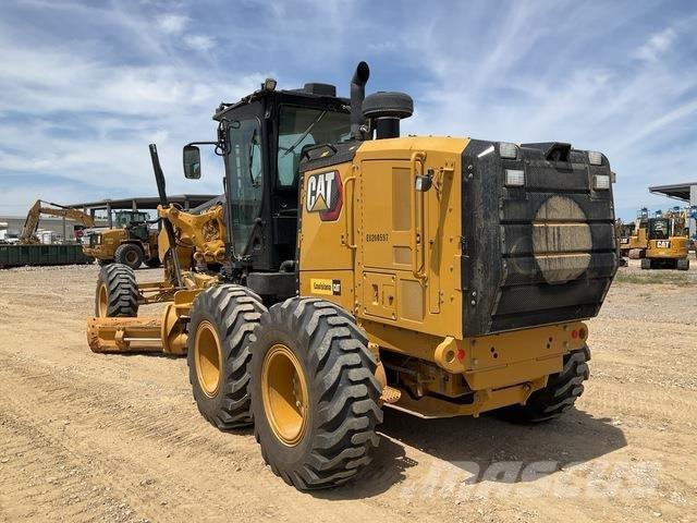 CAT 140 Tiehöylät
