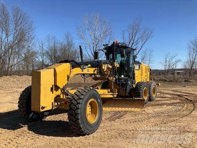 CAT 140M3 Tiehöylät