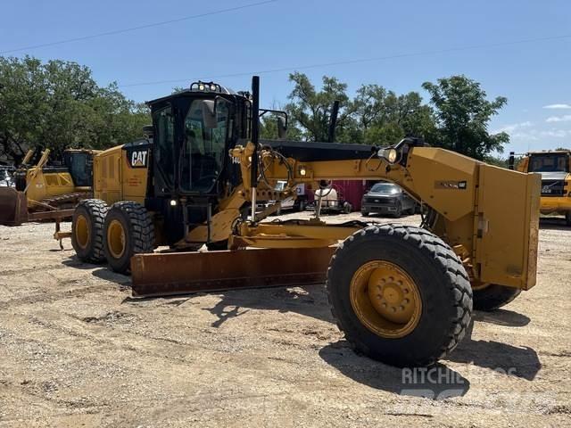 CAT 140M3 Tiehöylät