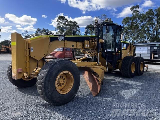 CAT 14M Tiehöylät