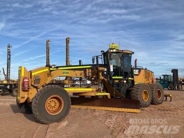 CAT 14M Tiehöylät