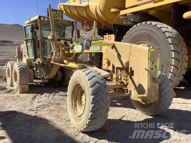 CAT 160H Tiehöylät