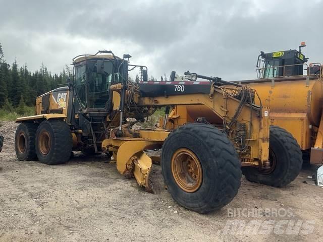 CAT 16M Tiehöylät