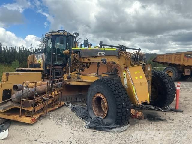 CAT 16M Tiehöylät