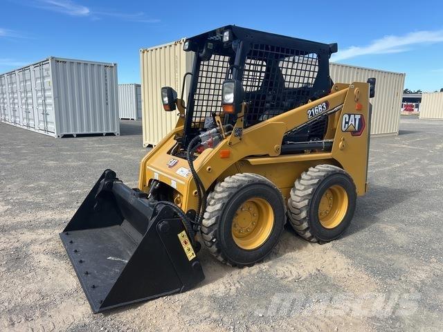 CAT 216B3 Liukuohjatut kuormaajat