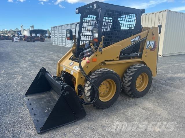 CAT 216B3 Liukuohjatut kuormaajat