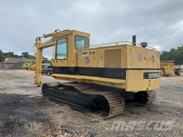 CAT 225 Telakaivukoneet