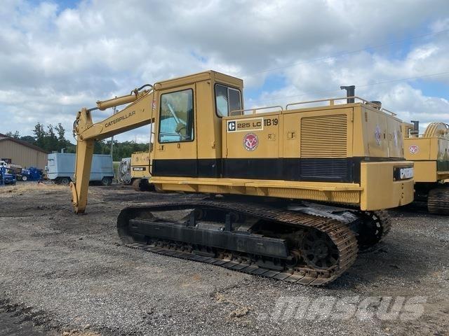 CAT 225 LC Telakaivukoneet