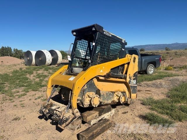 CAT 226B3 Liukuohjatut kuormaajat