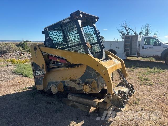 CAT 226B3 Liukuohjatut kuormaajat