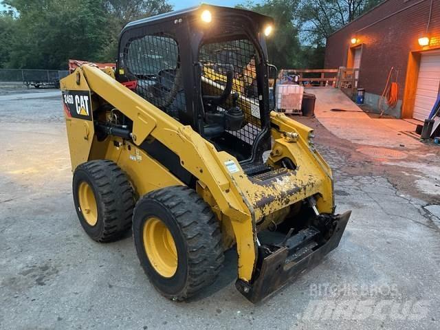 CAT 246D Liukuohjatut kuormaajat