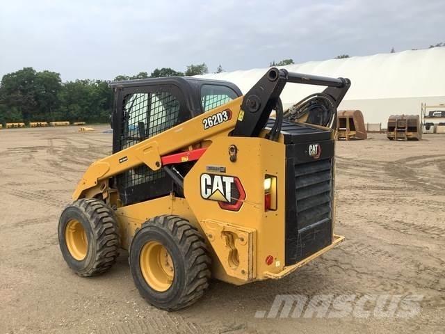CAT 262D3 Liukuohjatut kuormaajat
