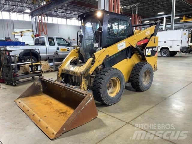 CAT 272D Liukuohjatut kuormaajat