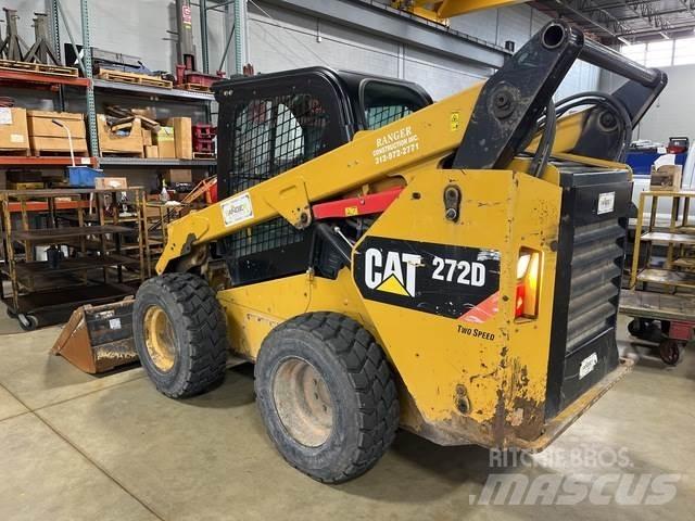 CAT 272D Liukuohjatut kuormaajat