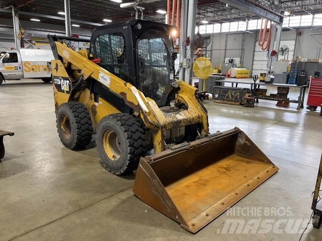 CAT 272D Liukuohjatut kuormaajat