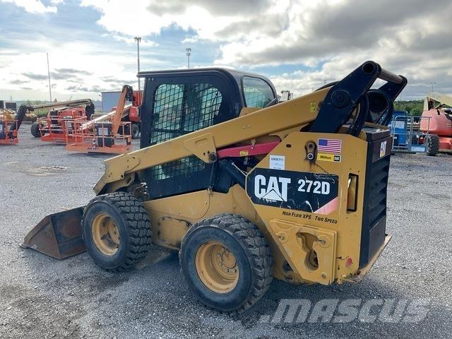CAT 272D Liukuohjatut kuormaajat