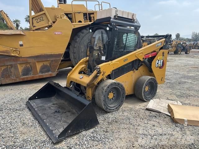 CAT 272D3 XE Liukuohjatut kuormaajat