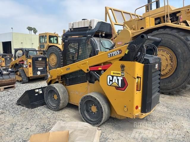 CAT 272D3 XE Liukuohjatut kuormaajat
